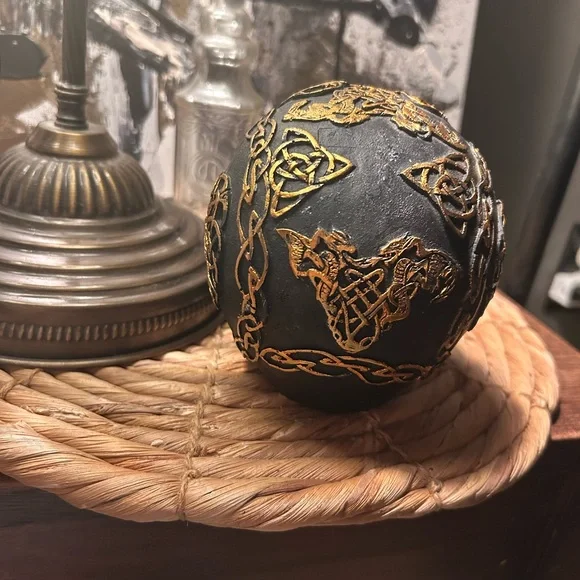 Decorative Black and Gold Skull Accent - Picture 8 of 9